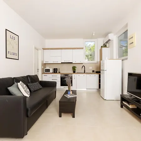 Grotta Apartman Póla