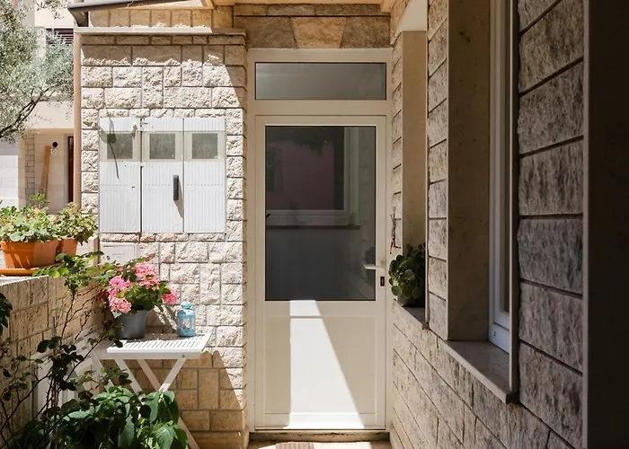 Grotta Apartment Pula